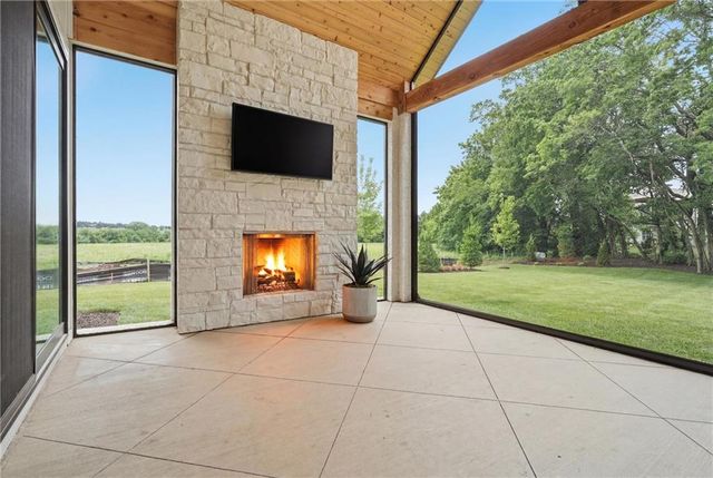 17028 Parkhill Street, Overland Park, KS 66221