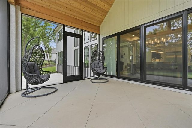 17028 Parkhill Street, Overland Park, KS 66221