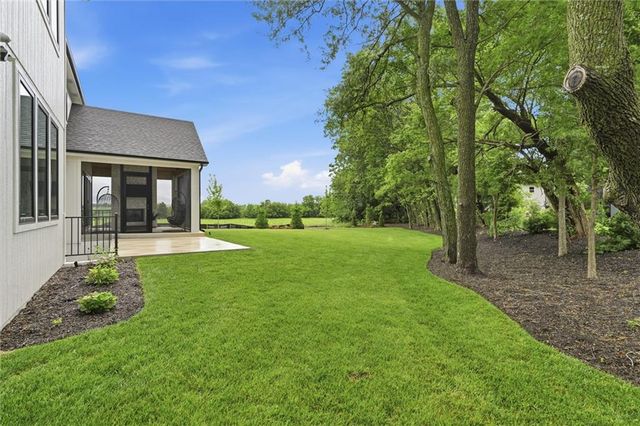 17028 Parkhill Street, Overland Park, KS 66221