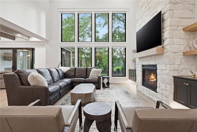 17028 Parkhill Street, Overland Park, KS 66221