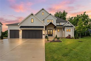 17028 Parkhill Street, Overland Park, KS 66221