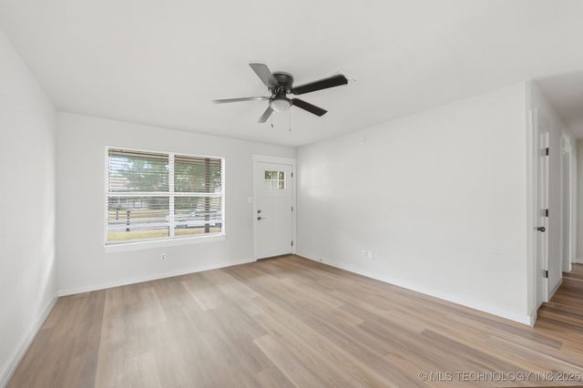 598 W 147th Place S, Glenpool, OK 74033