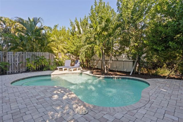 7005 HOLMES BOULEVARD, Holmes Beach, FL 34217