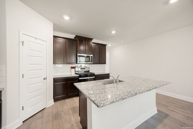 14035 Nolan Falls, San Antonio, TX 78253