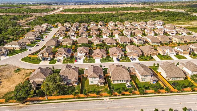 14035 Nolan Falls, San Antonio, TX 78253