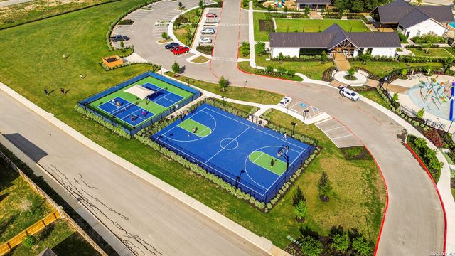 14035 Nolan Falls, San Antonio, TX 78253