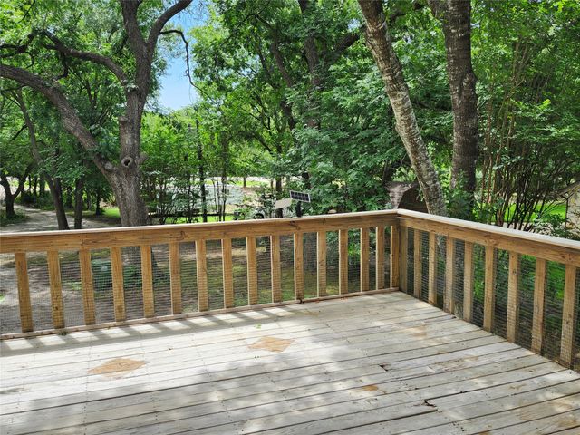 9353 S Fm 730, Azle, TX 76020
