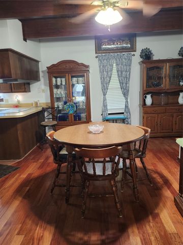 9353 S Fm 730, Azle, TX 76020