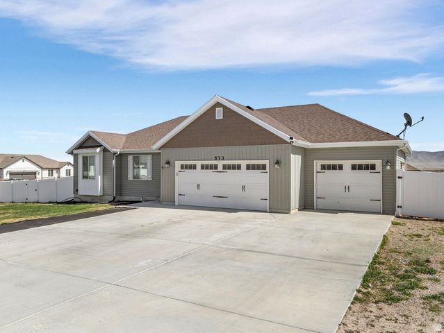 573 S MAXWELL DR, Grantsville, UT 84029