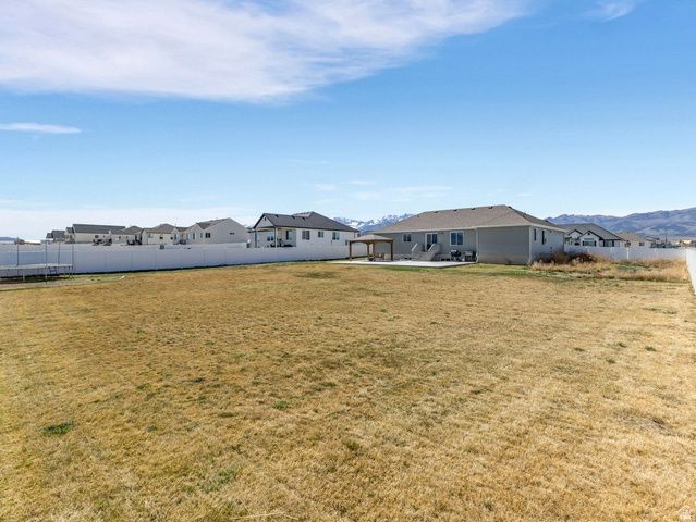 573 S MAXWELL DR, Grantsville, UT 84029