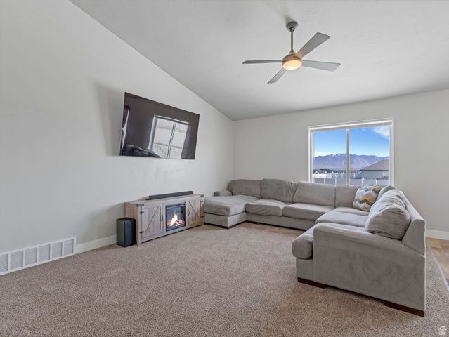 573 S MAXWELL DR, Grantsville, UT 84029