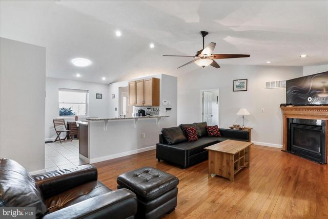 810 ARROWHEAD TRL, Cumberland, MD 21502