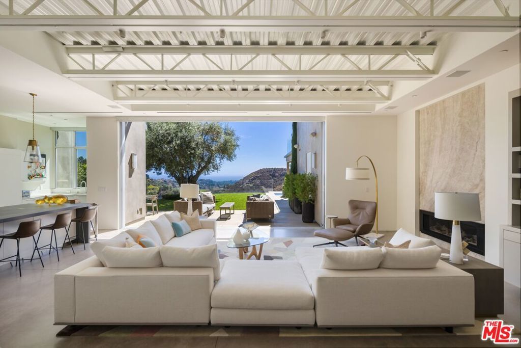 1550 Casale Road, Pacific Palisades, CA 90272 — exterior
