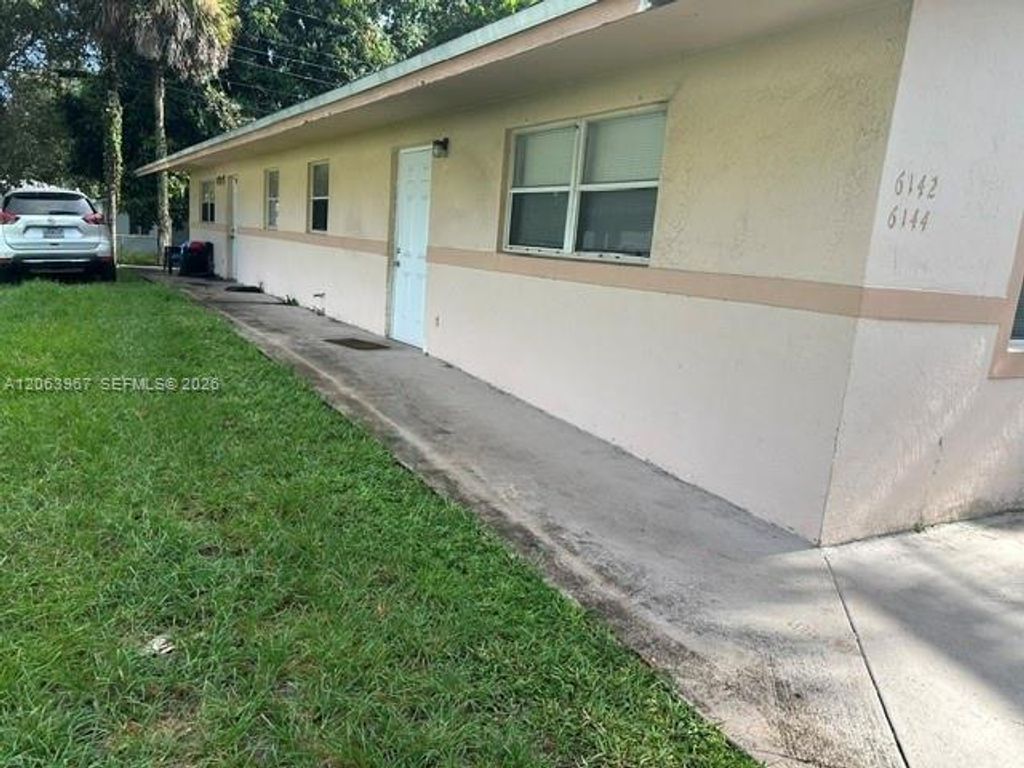 6142 Arthur St 6142, Hollywood, FL 33024