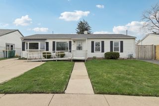 506 Kenyon Avenue, Romeoville, IL 60446