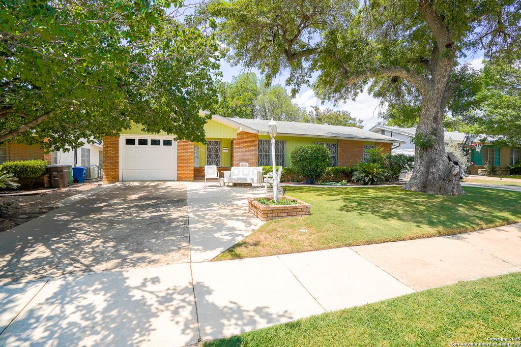 2607 Monticello, San Antonio, TX 78223