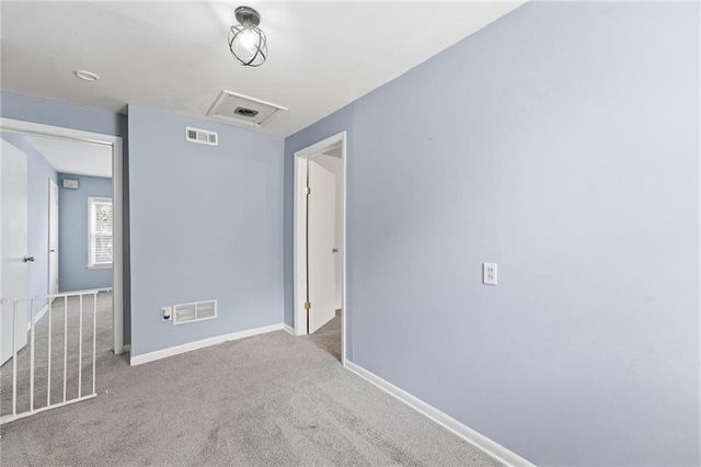 812 Cedar Street, Pleasant Hill, MO 64080