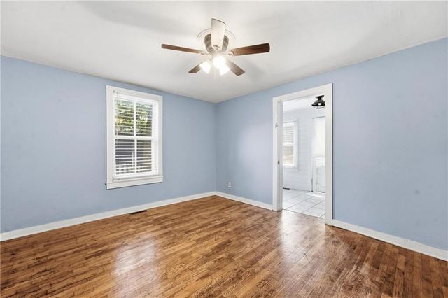 812 Cedar Street, Pleasant Hill, MO 64080