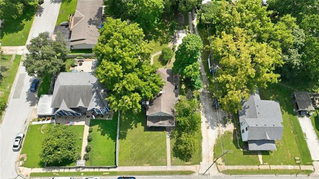 812 Cedar Street, Pleasant Hill, MO 64080