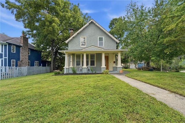 812 Cedar Street, Pleasant Hill, MO 64080