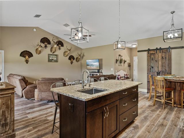 35657 ASHLEY LANE, Dade City, FL 33523