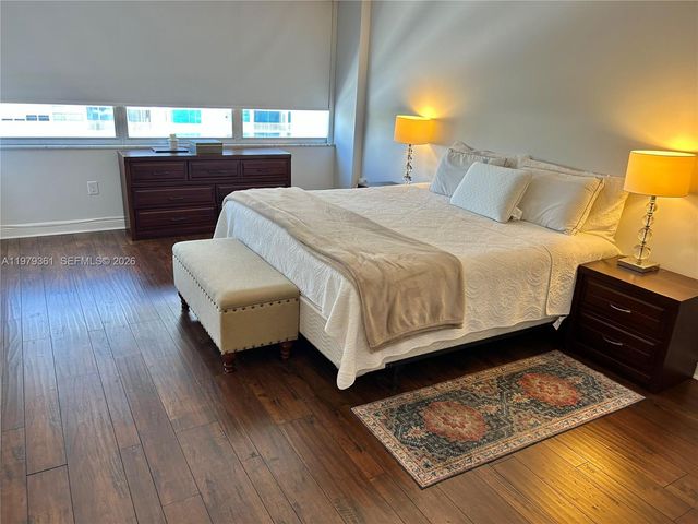 18031 Biscayne Blvd 904, Aventura, FL 33160