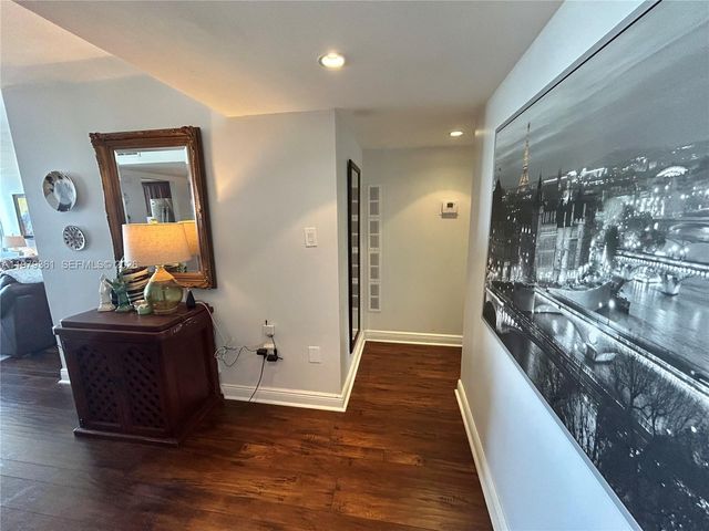 18031 Biscayne Blvd 904, Aventura, FL 33160