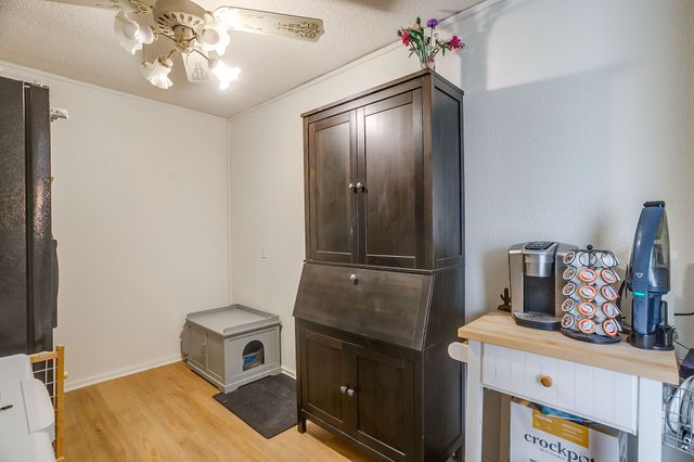 517 Post Oak Lane, Burleson, TX 76028