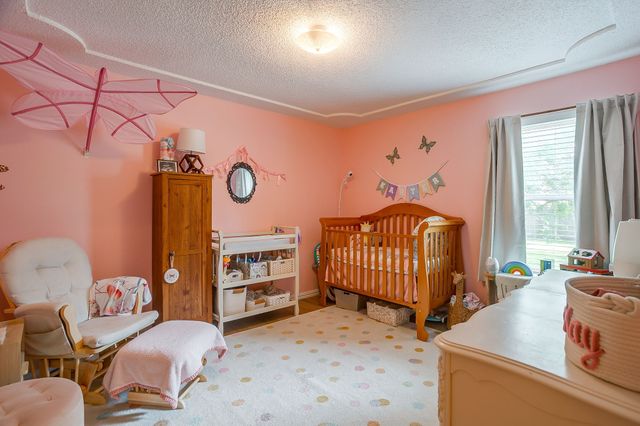 517 Post Oak Lane, Burleson, TX 76028