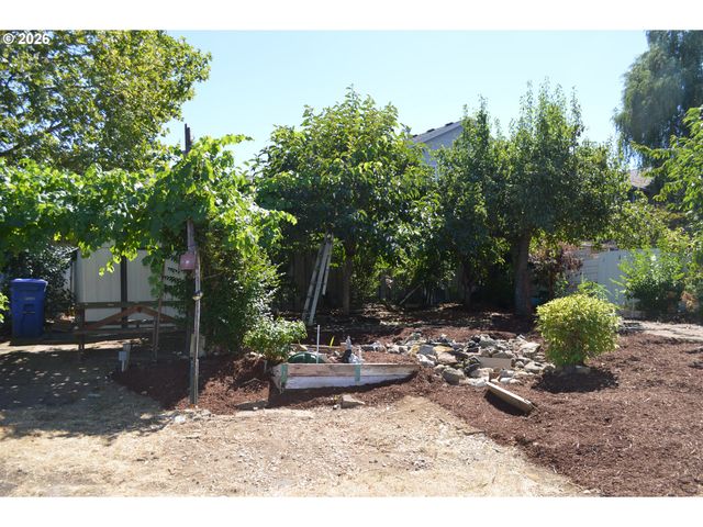 641 Se 148TH Ave, Portland, OR 97233