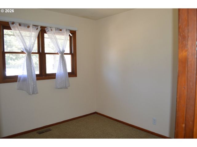 641 Se 148TH Ave, Portland, OR 97233