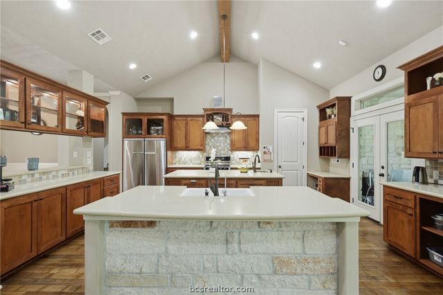 17599 Indian Lakes Drive, College Station, TX 77845