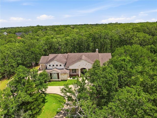 17599 Indian Lakes Drive, College Station, TX 77845