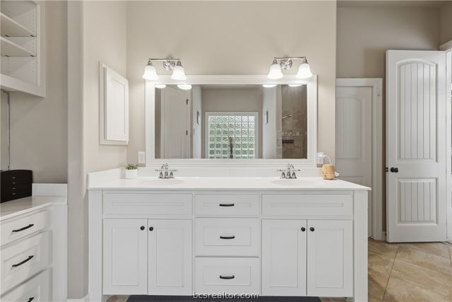 17599 Indian Lakes Drive, College Station, TX 77845