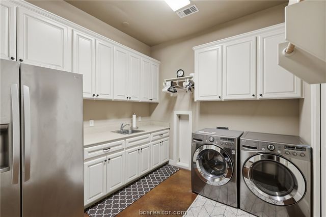 17599 Indian Lakes Drive, College Station, TX 77845