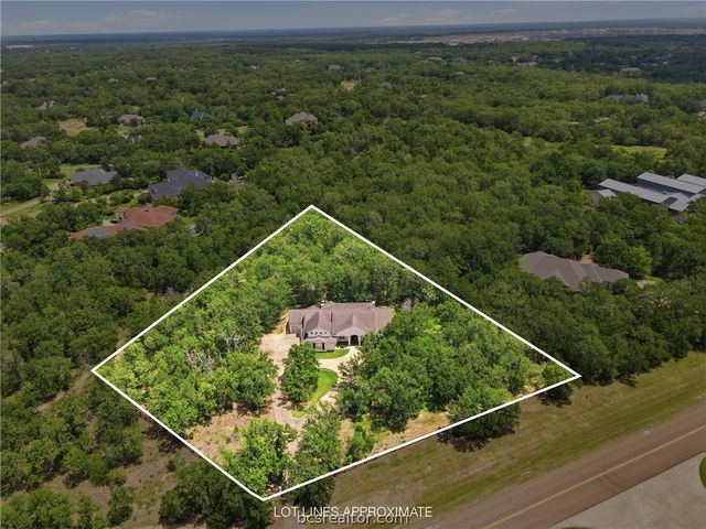 17599 Indian Lakes Drive, College Station, TX 77845
