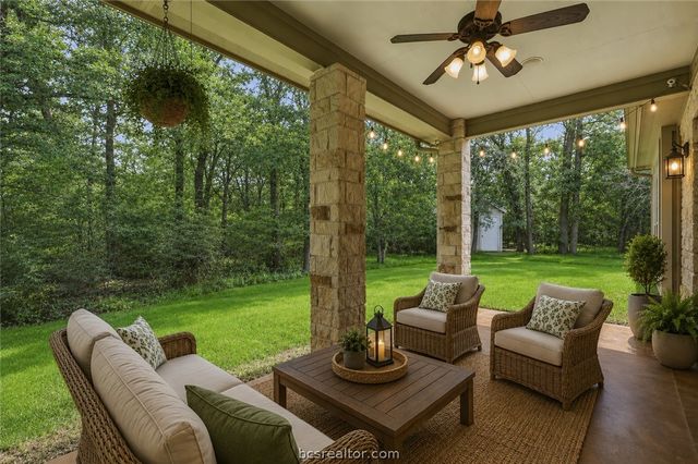 17599 Indian Lakes Drive, College Station, TX 77845