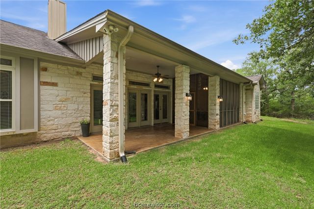 17599 Indian Lakes Drive, College Station, TX 77845