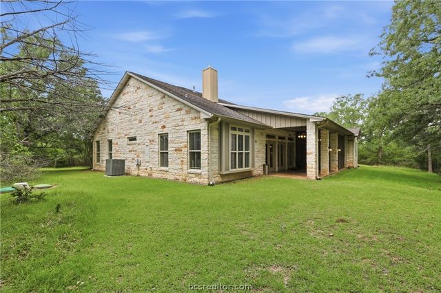 17599 Indian Lakes Drive, College Station, TX 77845