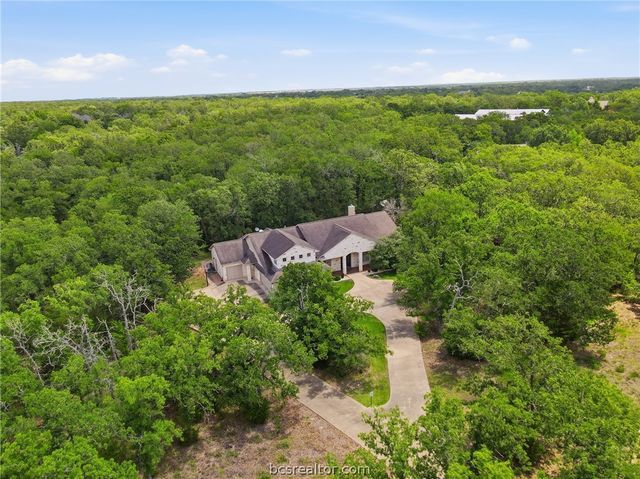 17599 Indian Lakes Drive, College Station, TX 77845