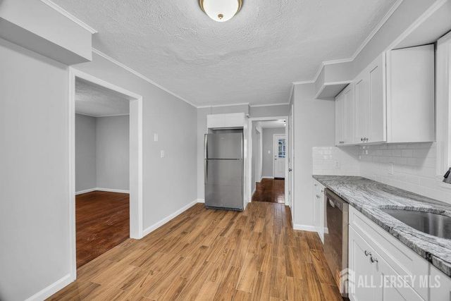 49 Comstock Street, New Brunswick, NJ 08901