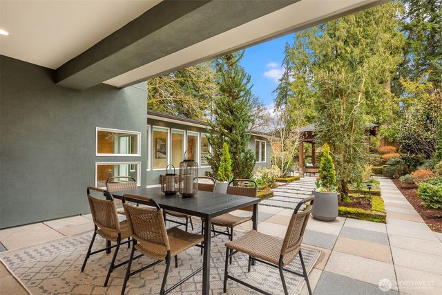 1610 10th Street W, Kirkland, WA 98033