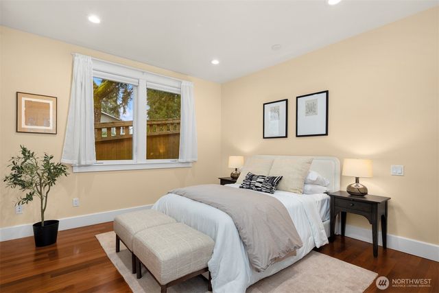 1610 10th Street W, Kirkland, WA 98033