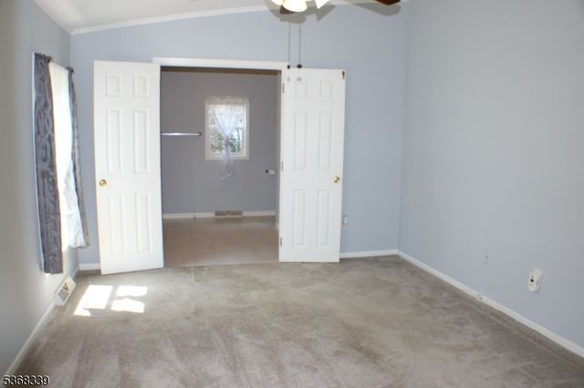 4 Rainbow Terrace, White Twp., NJ 07823