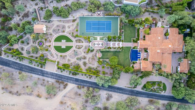 6742 N 48TH Street, Paradise Valley, AZ 85253