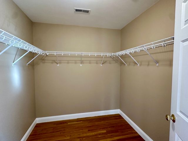 33 Belmont St, Reading, MA 01867