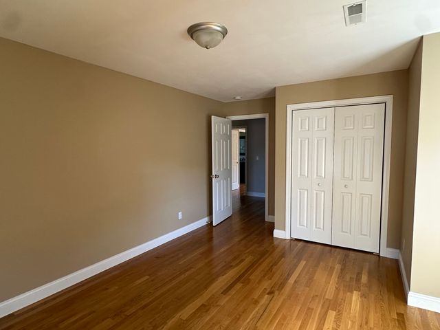 33 Belmont St, Reading, MA 01867