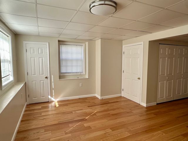 33 Belmont St, Reading, MA 01867