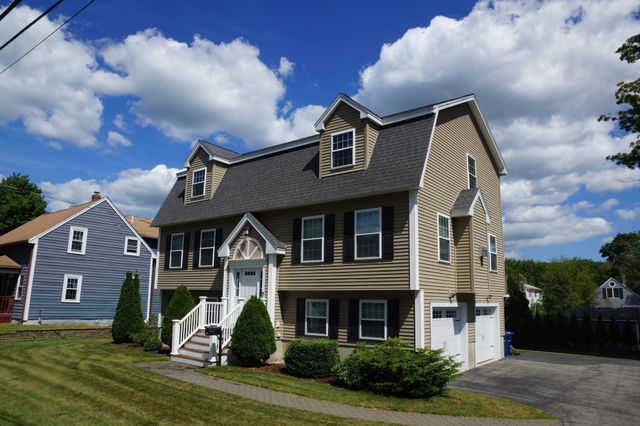 33 Belmont St, Reading, MA 01867