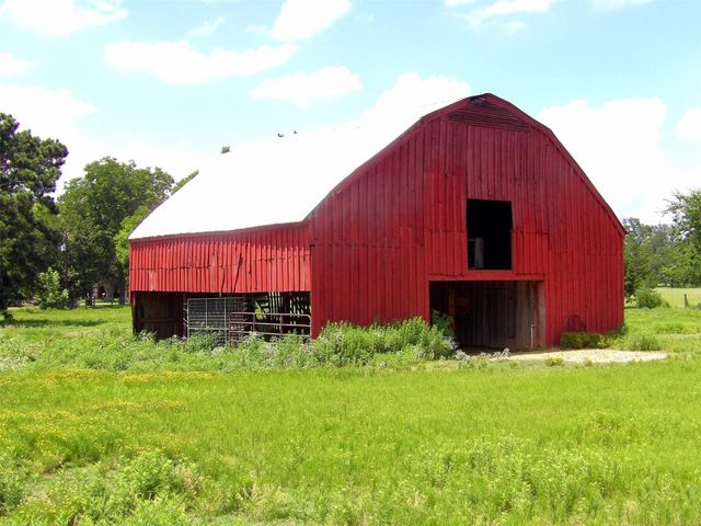 2476 Fm 132, Crockett, TX 75835